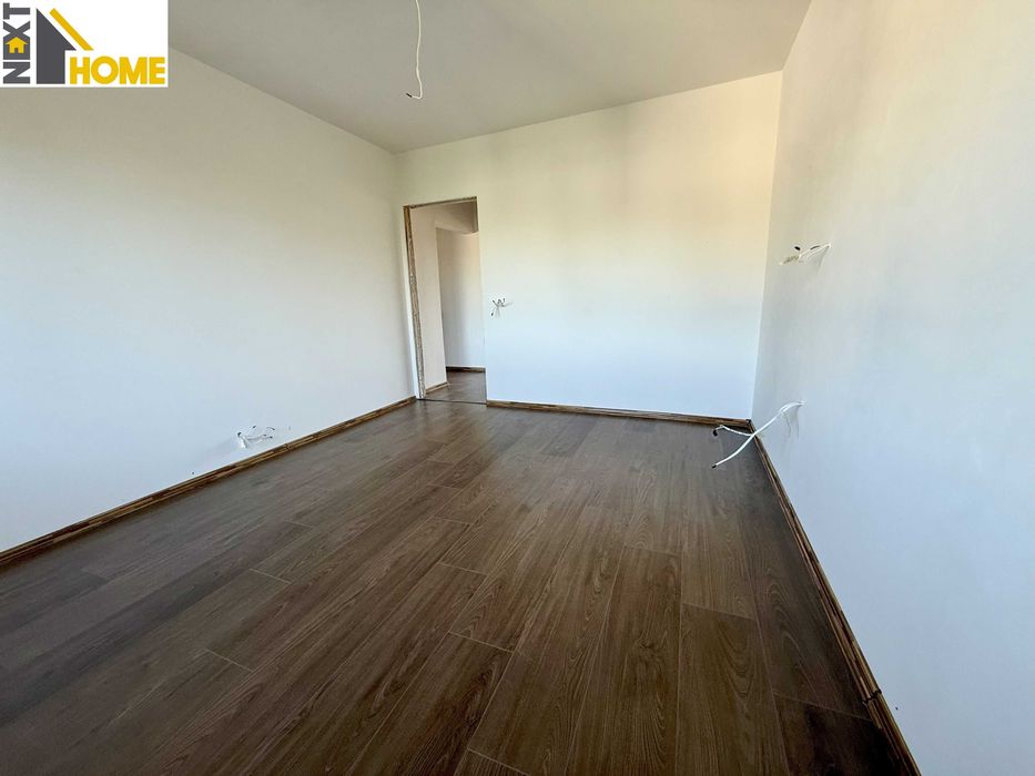 Продава се Тристаен апартамент в Пловдив, Кършияка - 88 кв.м за 1887 €/кв.м - Снимка #11