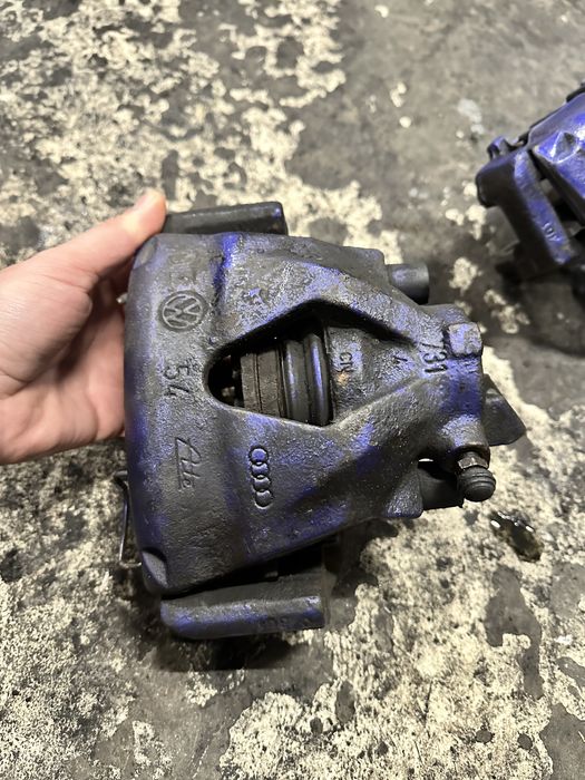 VW Golf 4 спирачни апарати