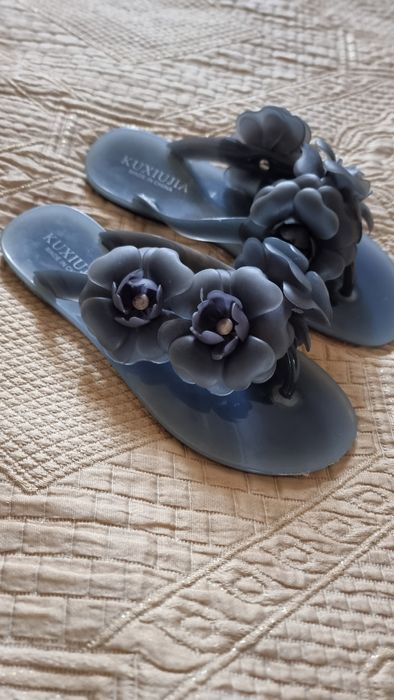 Ayollar silikonli slansi