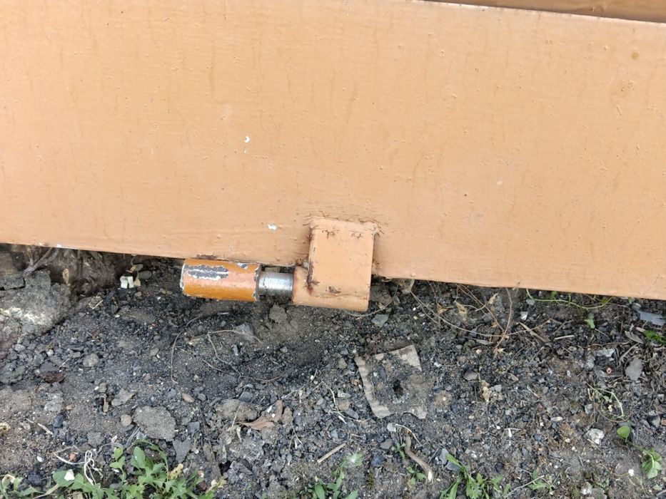 Дверь железная продам