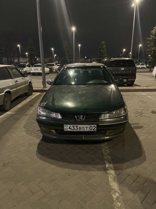 машина Peugeot 406