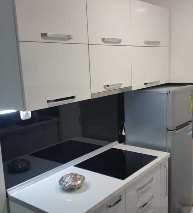 Дава се под наем Тристаен апартамент в Пловдив, Южен - 86 кв.м за 408 € - Снимка #3