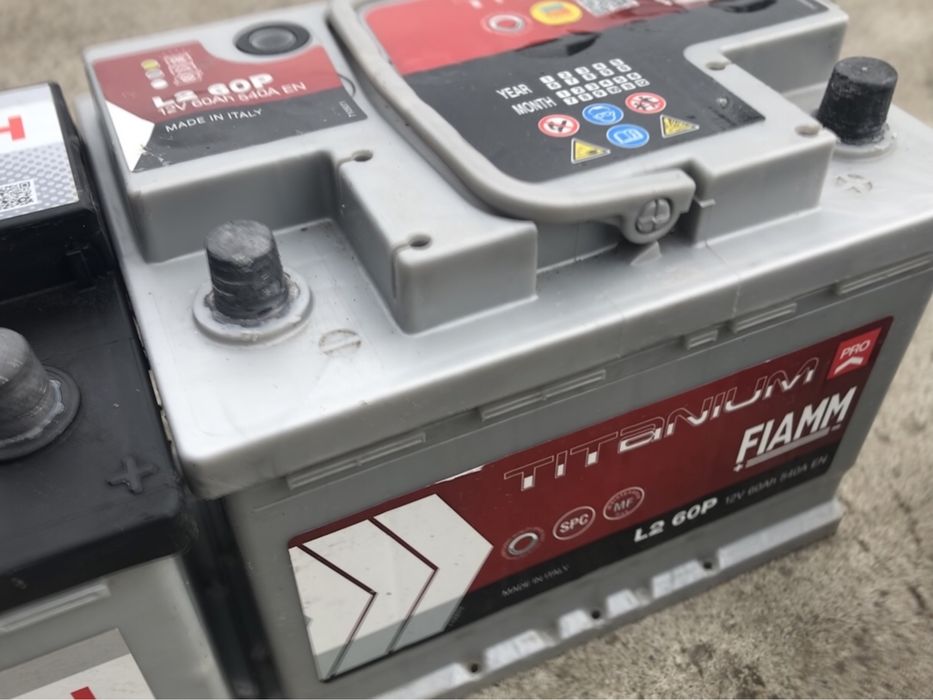 Baterie auto 12 v  45Ah-74Ah, 100Ah