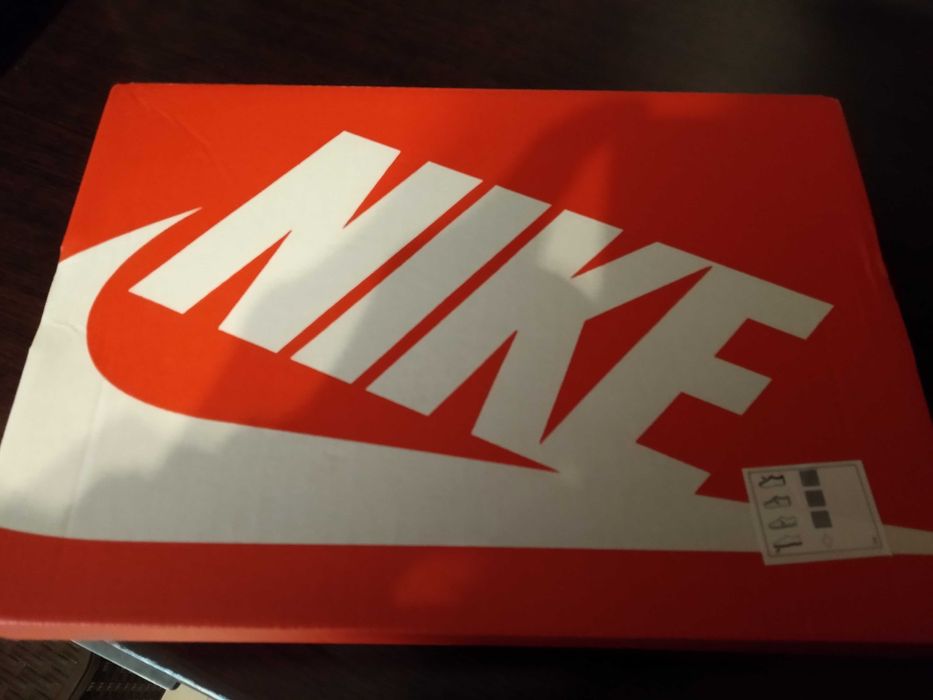 Nike Air Huarache Women's Shoes/ ADIDAS