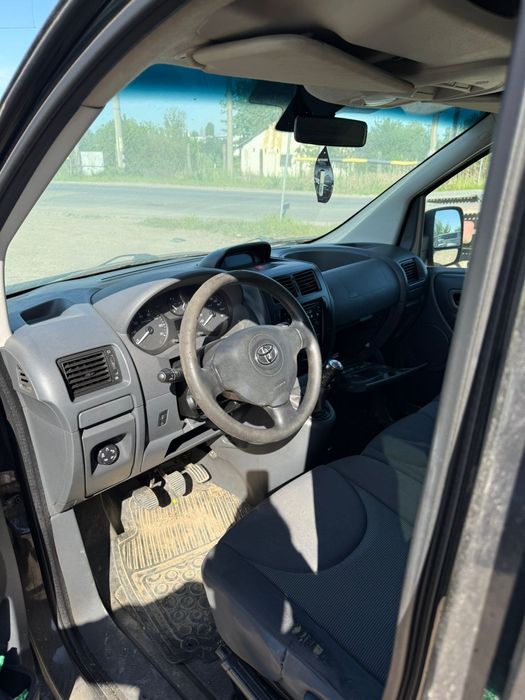 Dezmembrez Toyota Proace  AHZ