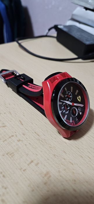 Vand ceas bărbătesc Scuderia Ferrari.