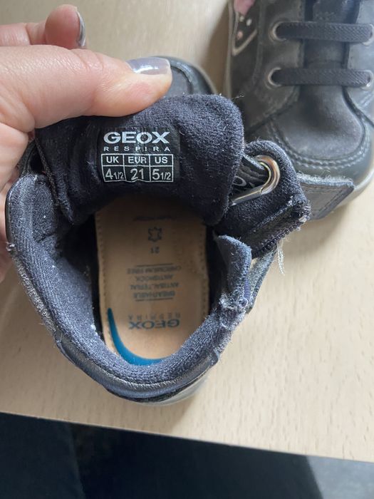 Geox mărimea 21