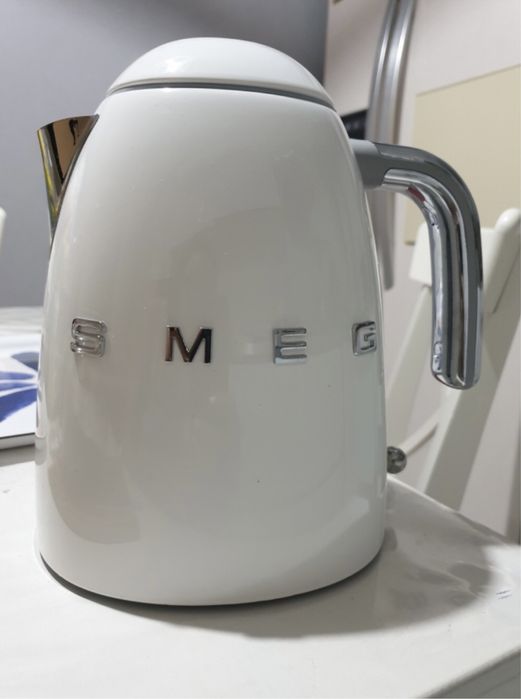 Электрочайник Smeg