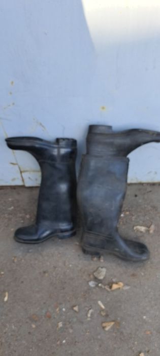Сапоги резин. 42 и 43