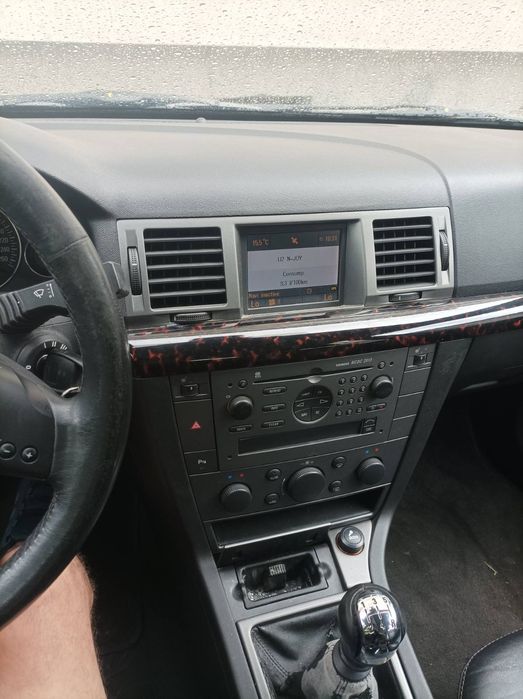 Опел  signum 2004г