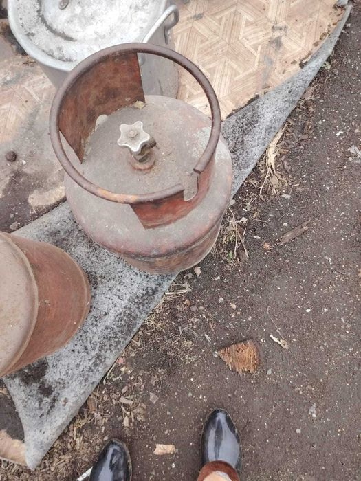 Продам газовые баллоны б/у