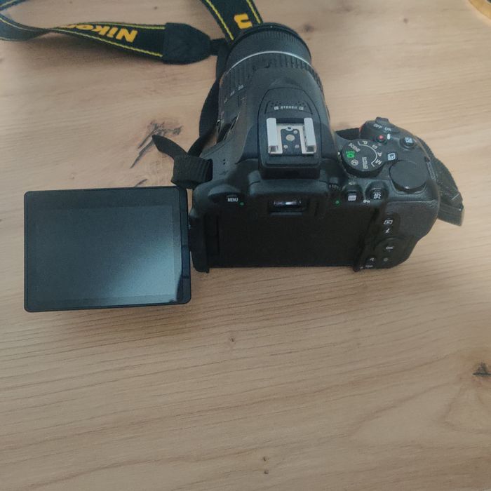 Aparat foto Nikon D5500 utilizat ocazional.