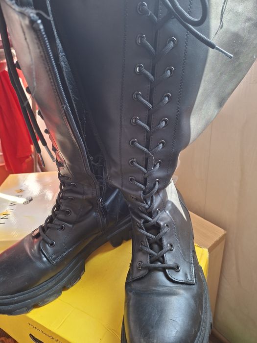 Сапожки, ботинки, берцы 41 размеры ,оригинал, для подростка девочки