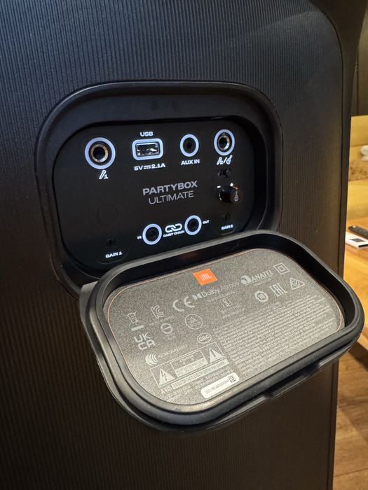 JBL Partybox Ultimate Нова ! Гаранция !