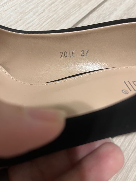 Продам туфли женские