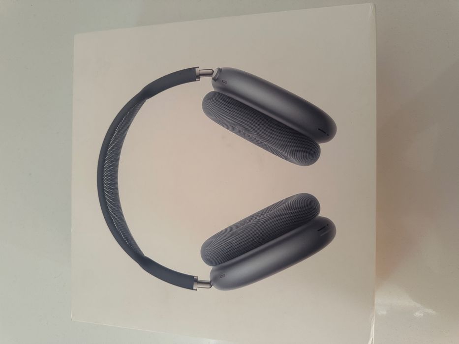 Airpods Max 2.