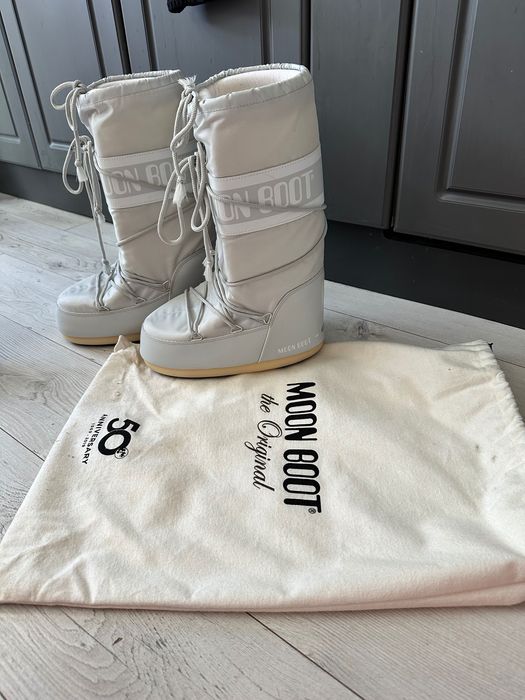 Ботуши Moon Boot