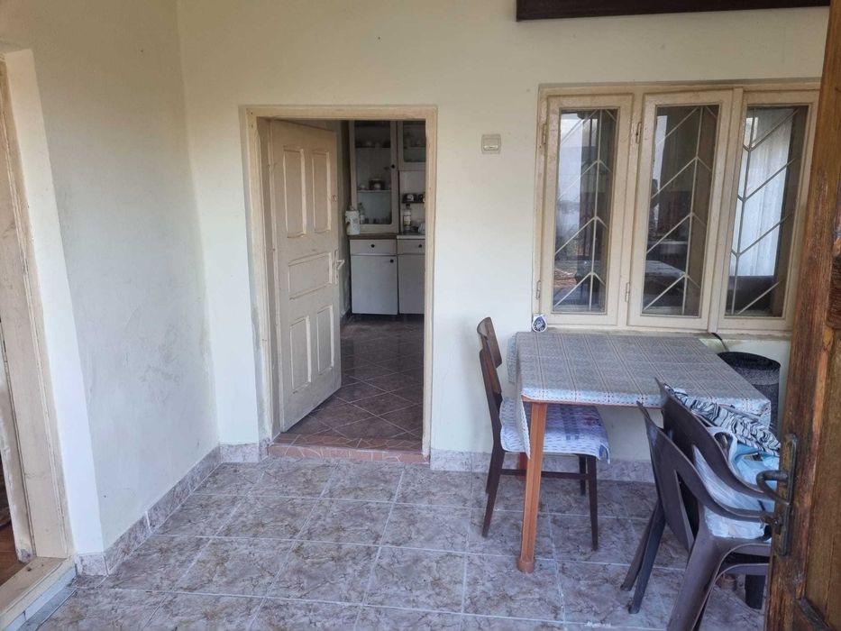 Casa, spatiu comercial,  teren 3025 mp, sat Ciuperceni, pret atragator