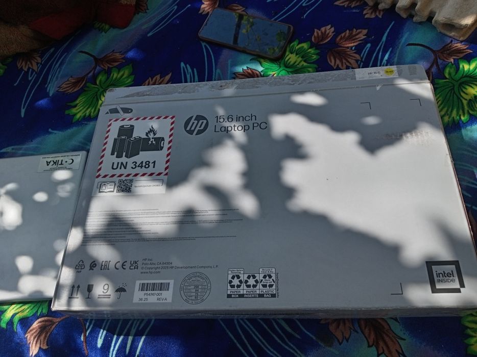 Ph15.6inCh Loptop