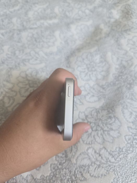 Iphone 5se 32GB жаксы істеп тұр полный