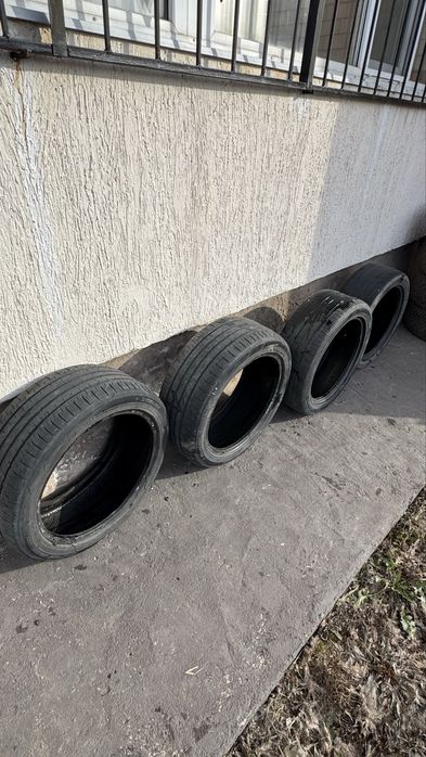 Шины летние 235/45/18