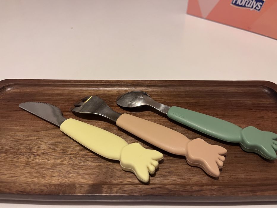 Комплект за хранене  на Жирафчето Софи,  Sophie la girafe