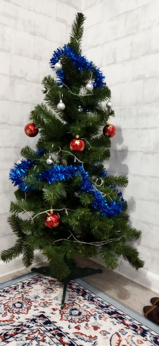 Искусственная елка в дом