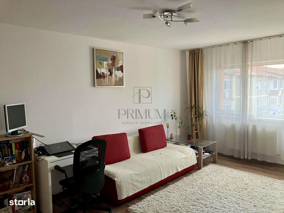 Aradului, 2 Camere, Centrala Proprie, Decomandat, Bloc Izolat