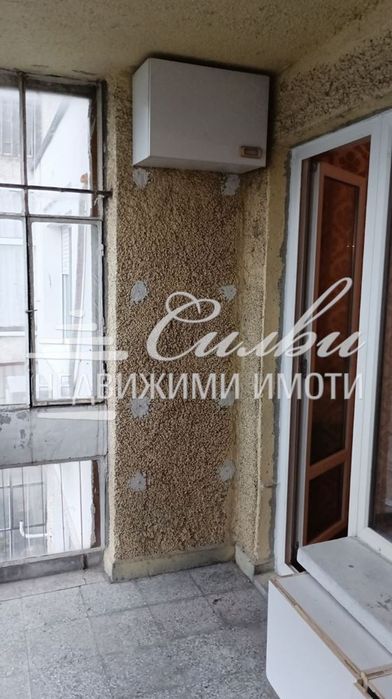Двустаен апартамент - кв. Боян Българанов 1
