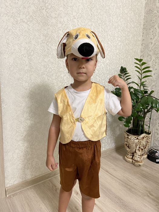 Прокат новогодних костюмов и платьев