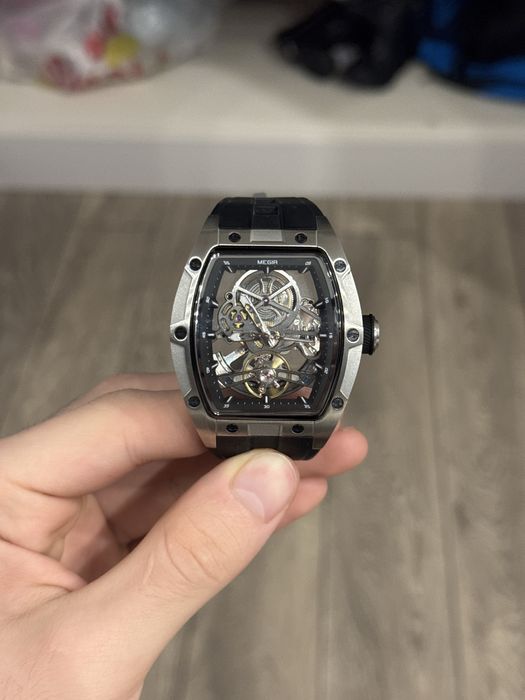 Механические часы megir