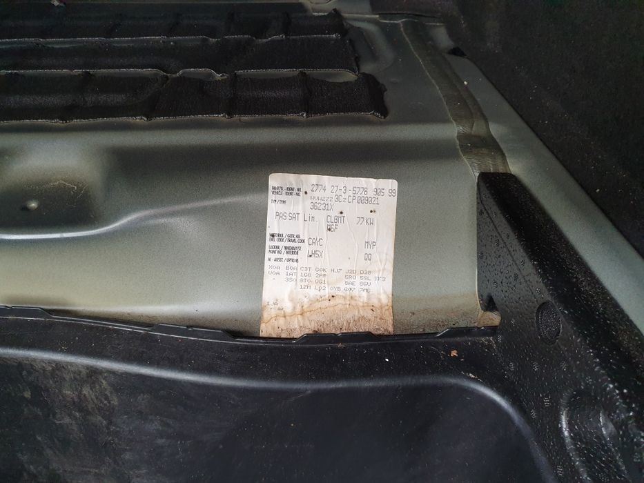 Dezmembrez vând piese Vw Passat B7  , CAY , LH5X , MYP