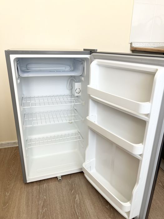 Продам Холодильник Мини Бар
