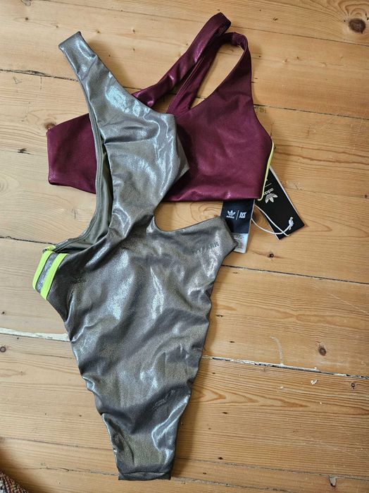 Adidas x Ivy Park, XS бански нов