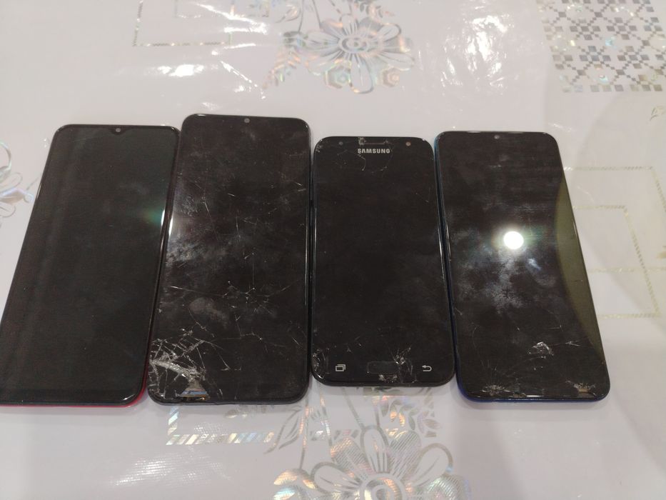 Продаю телефоны не рабочие