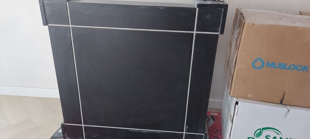 Стол журнальный невысокий