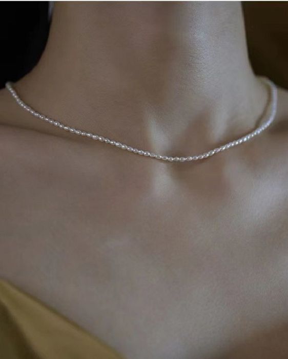 Colier NOU perle naturale de apa dulce.
Dimen