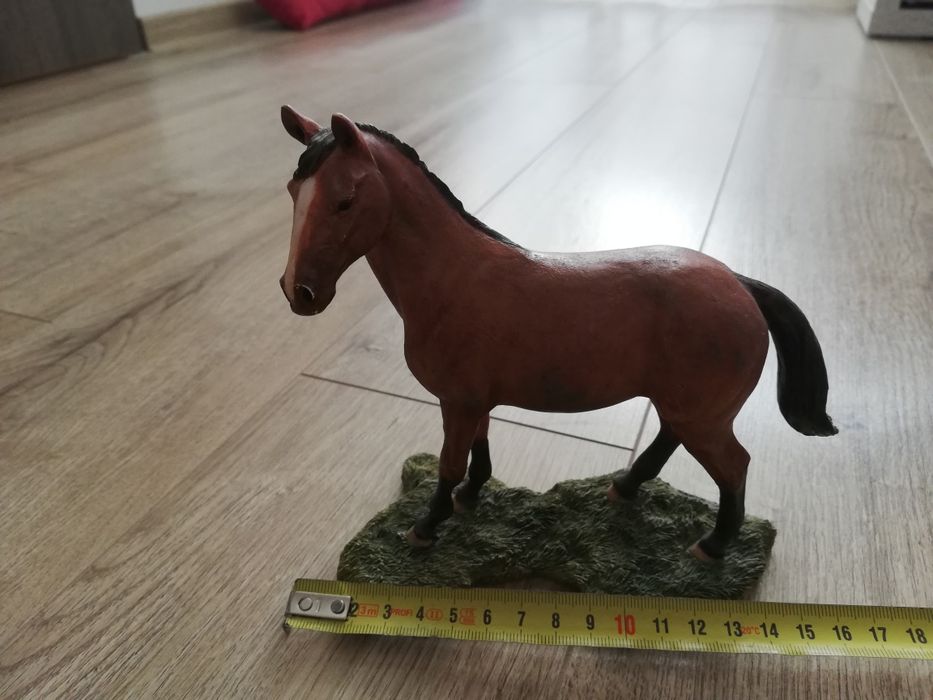 Calut.  Statueta vechie