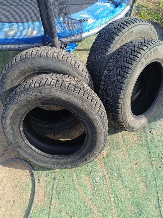 Шины зимние б/у комплект