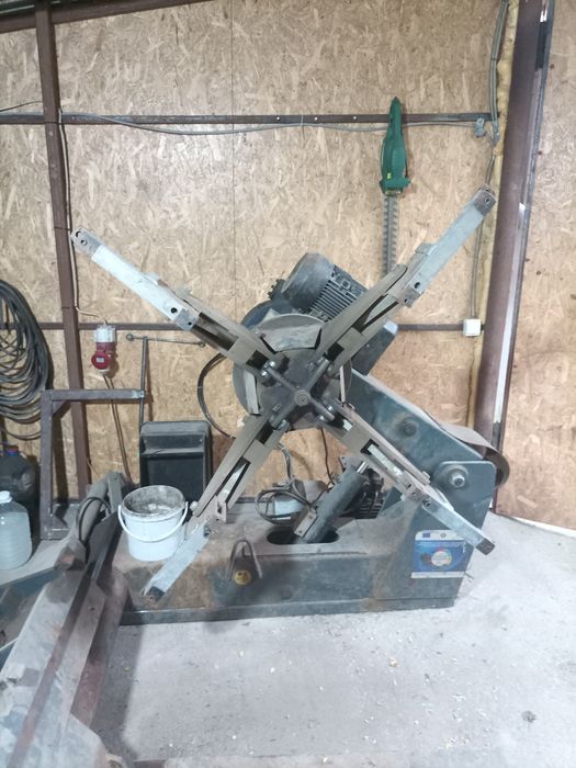 Mașină dejantat roti camion, utilaje agricole