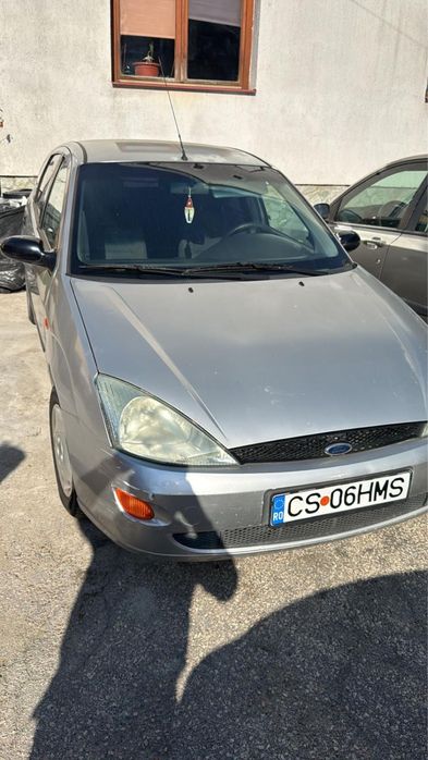 Masina Ford Focus 2000