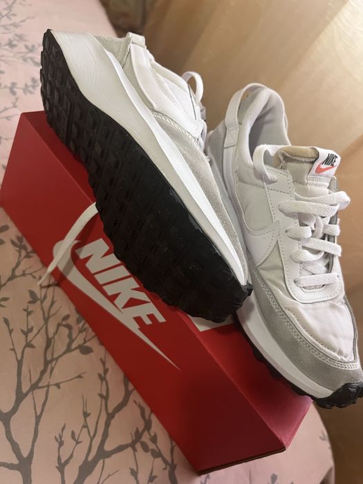 Дамски маратонки Nike Waffle Debut