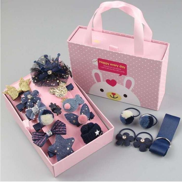 Набор детских заколок и резинок