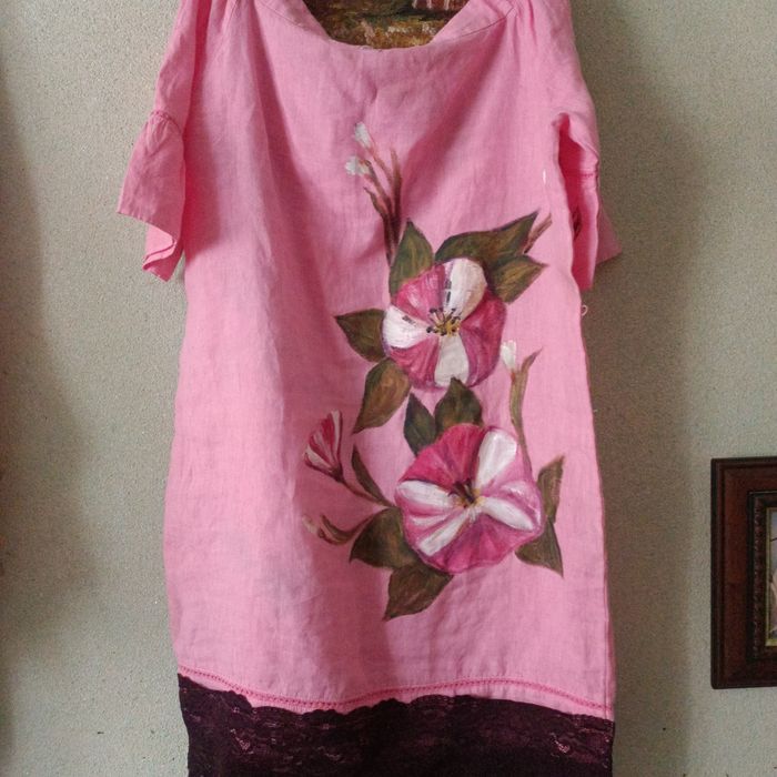 Rochie din in , pictată .