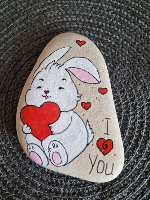 Ръчна изработка,рисувано камъче