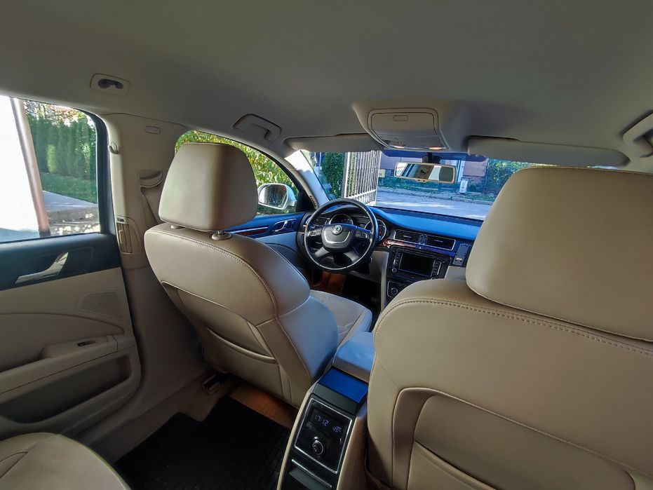 Продавам Skoda Superb