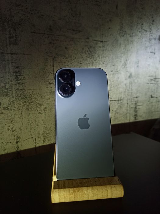 Iphone 17 на гарантии