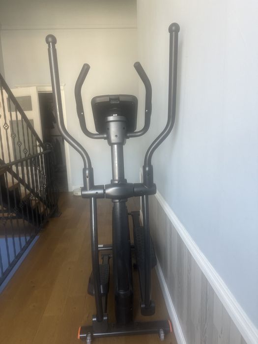 Тренажер Элипс Genau Crosstrainer Deluxe V3