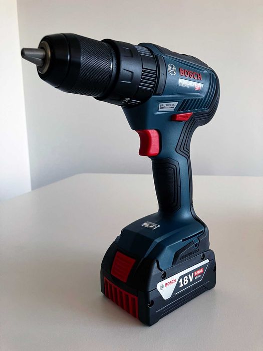 бормашина BOSCH PROFESSIONAL GSB 18V-50 - батерия, зарядно, гаранция