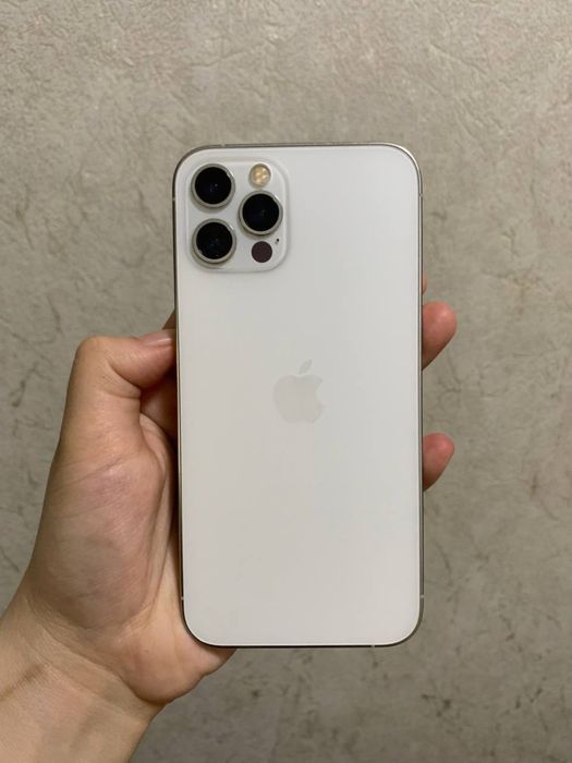 Iphone 12 pro sotiladi